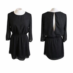 Suncoo Paris Black Chevron Textured Sheath Dress with Keyhole Back Size T3 / L